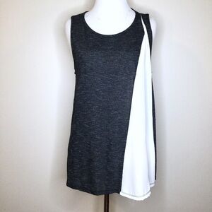Everleigh Sleeveless Top Size Medium
